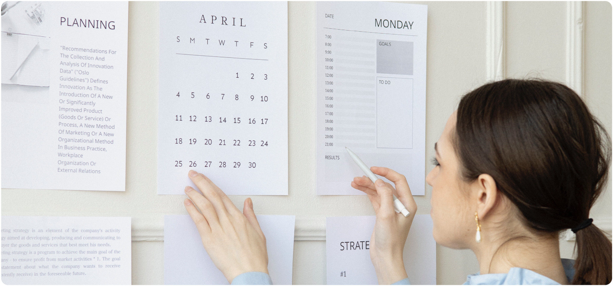 Choosing the best day of the week to host a virtual event